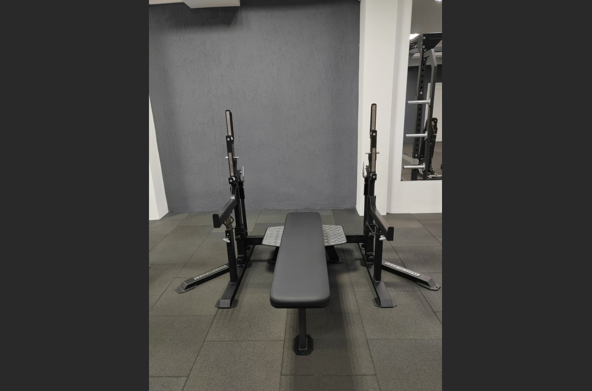 VB 291 Squat stand and bench for powerlifting