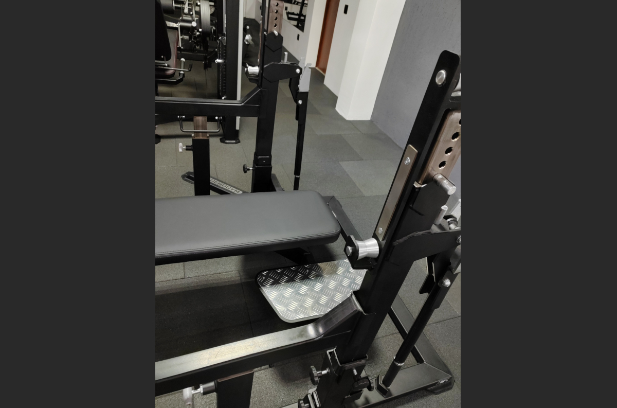 VB 291 Squat stand and bench for powerlifting