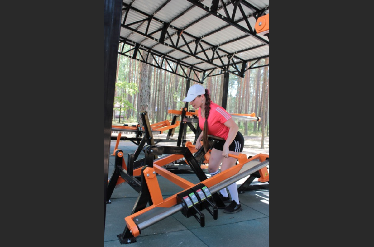 SG 603 Outdoor Deadlift / Bent-over row