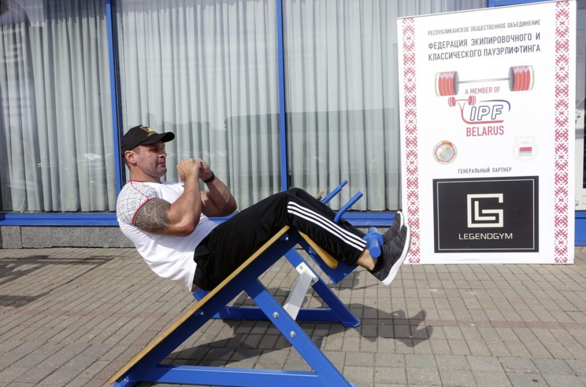 SG 605 Ab crunch easy bench / Back extension