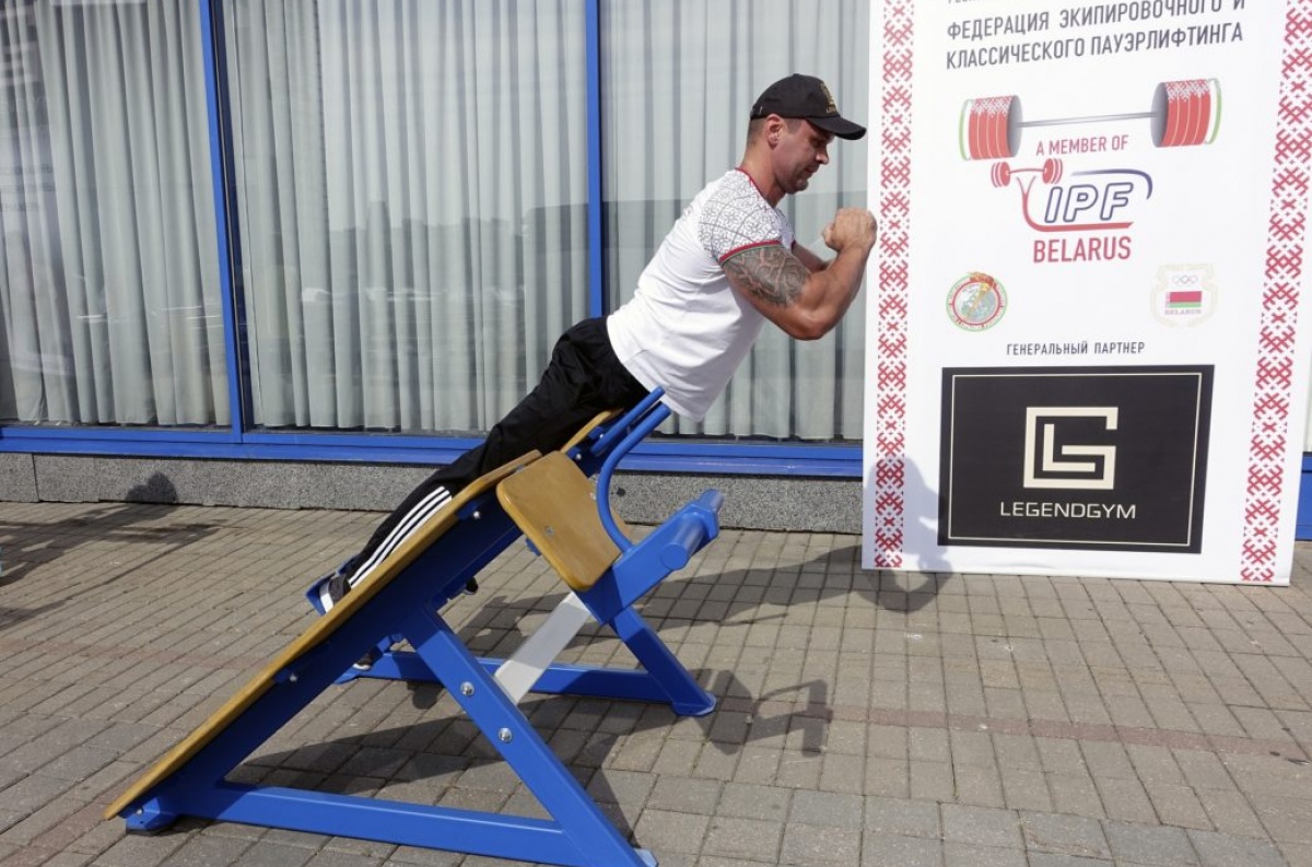 SG 605 Ab crunch easy bench / Back extension