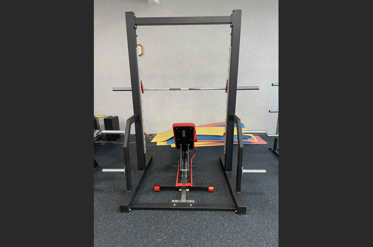 VB192-01 Smith machine with adjustable bench VB 206