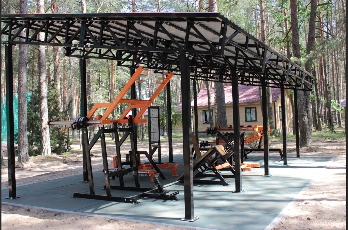 Complex of outdoor weight training equipment