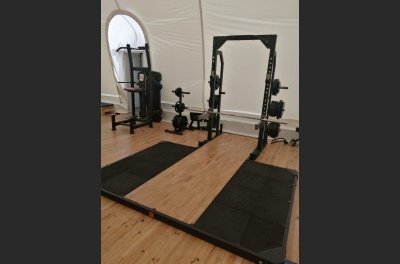 VB 227 Weightlifting platform T-form for power rack (H=0,8) with floor insert