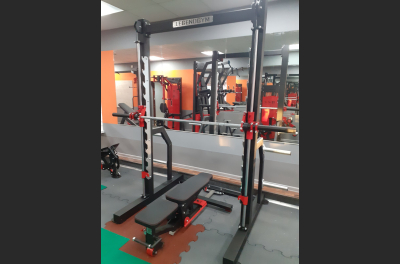VB192-01 Smith machine with adjustable bench VB 206