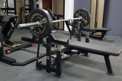 VB 201 Flat bench for powerlifting