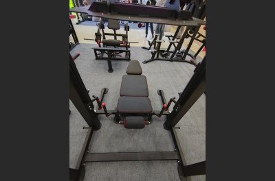VB 121 Vertical Leg Press