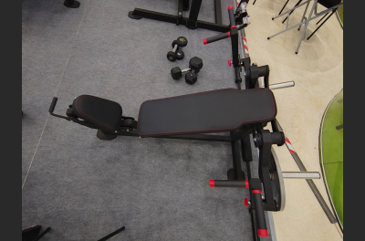 VB 122  Pectoral fly and rear deltoid machine