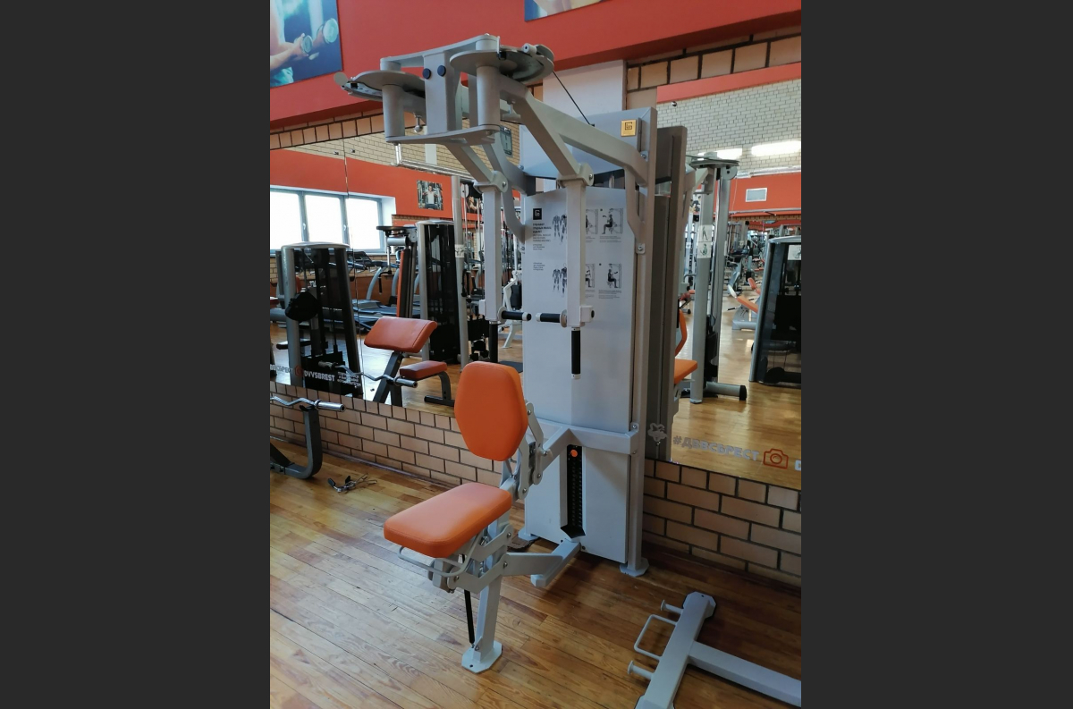 VB 305 Pectoral fly and rear deltoid machine
