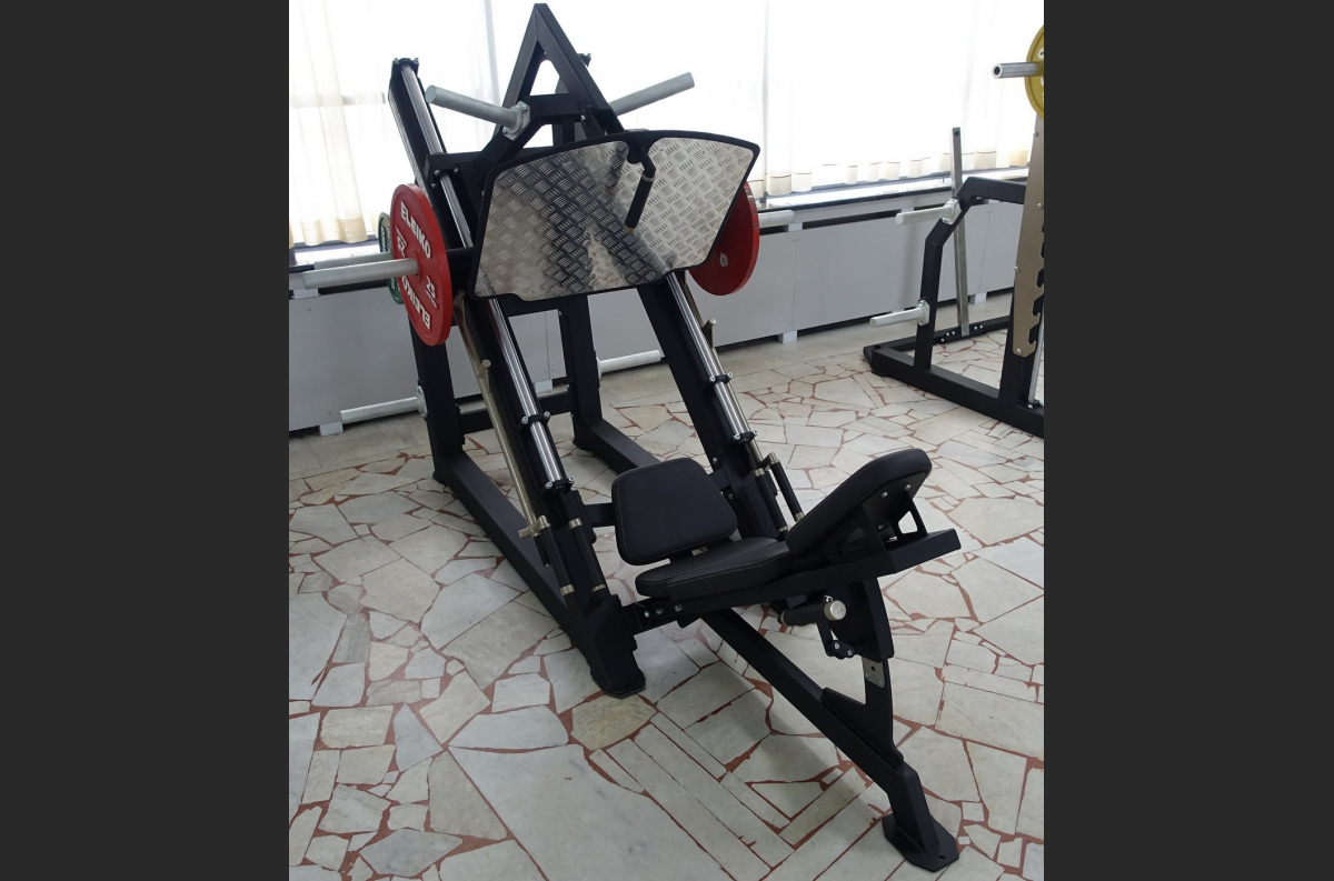 VB 101 Leg Press machine 45° degree (Linear leg press)