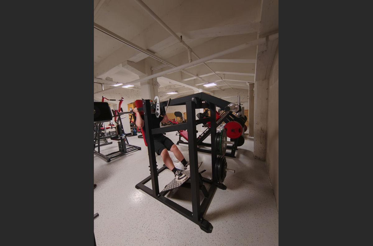 VB 116 Pendulum Squat