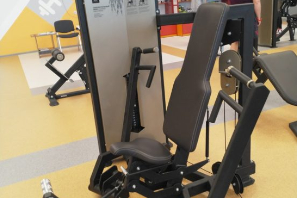 VB-306-Жим-плечевой-Shoulders-press-machine-552x736